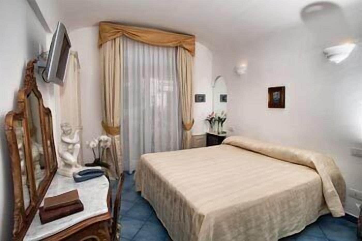 Hotel Bussola Anacapri  Exterior photo